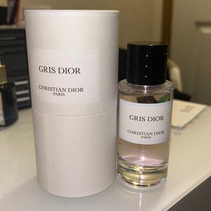 Gris Dior perfume